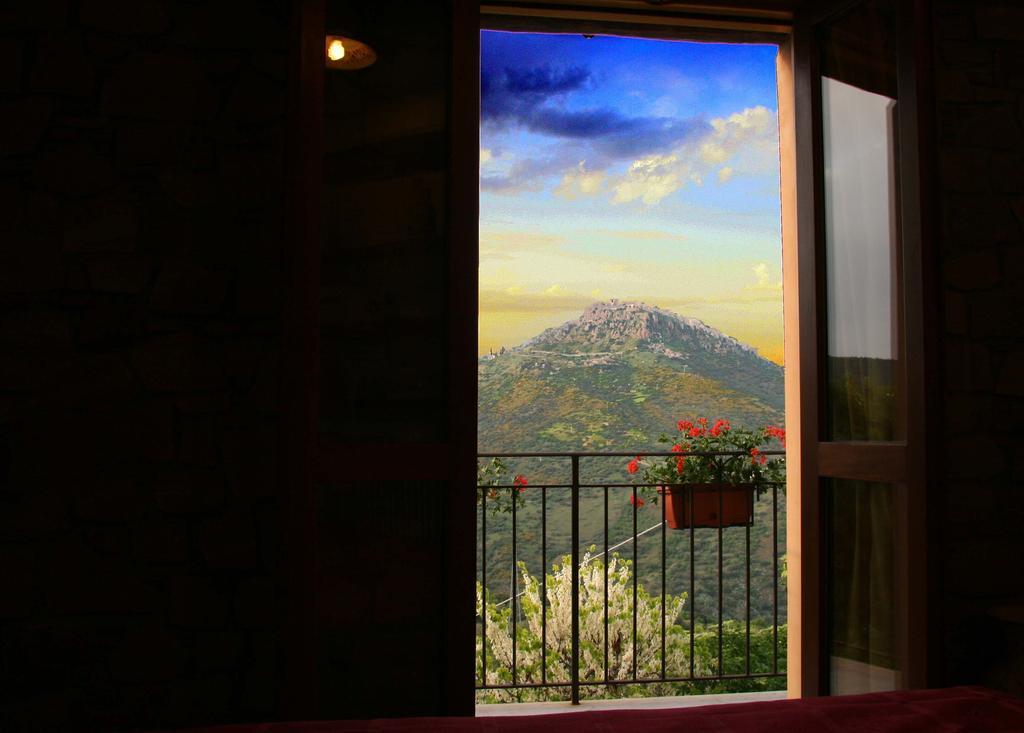 Casale Margherita Turismo Rurale Поллина Номер фото