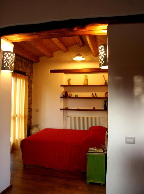 Casale Margherita Turismo Rurale Поллина Номер фото